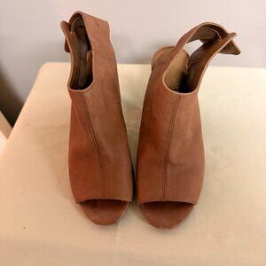 Nine West Leather Heeled Shoe